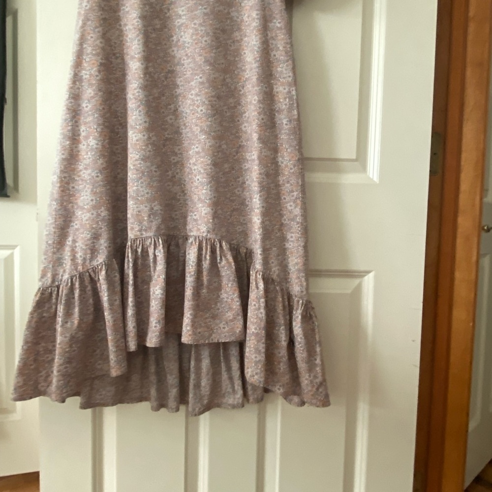Tan Cream Blouse with Mandarin Collar and Long Sleeves - Picture 6 of 6
